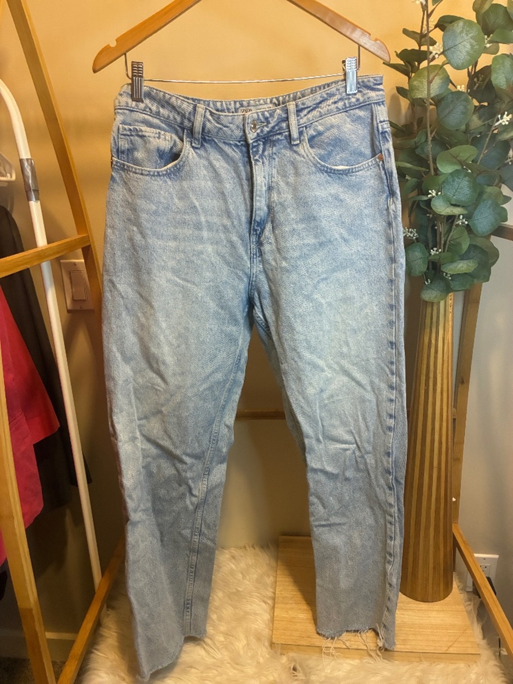 Zara Light Relaxed Woman’s Jeans
